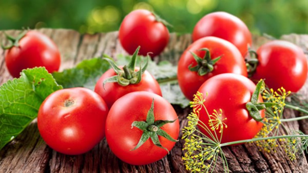 Nutrition-Facts-and-Health-Benefits-of-Tomatoes - Women Daily Magazine